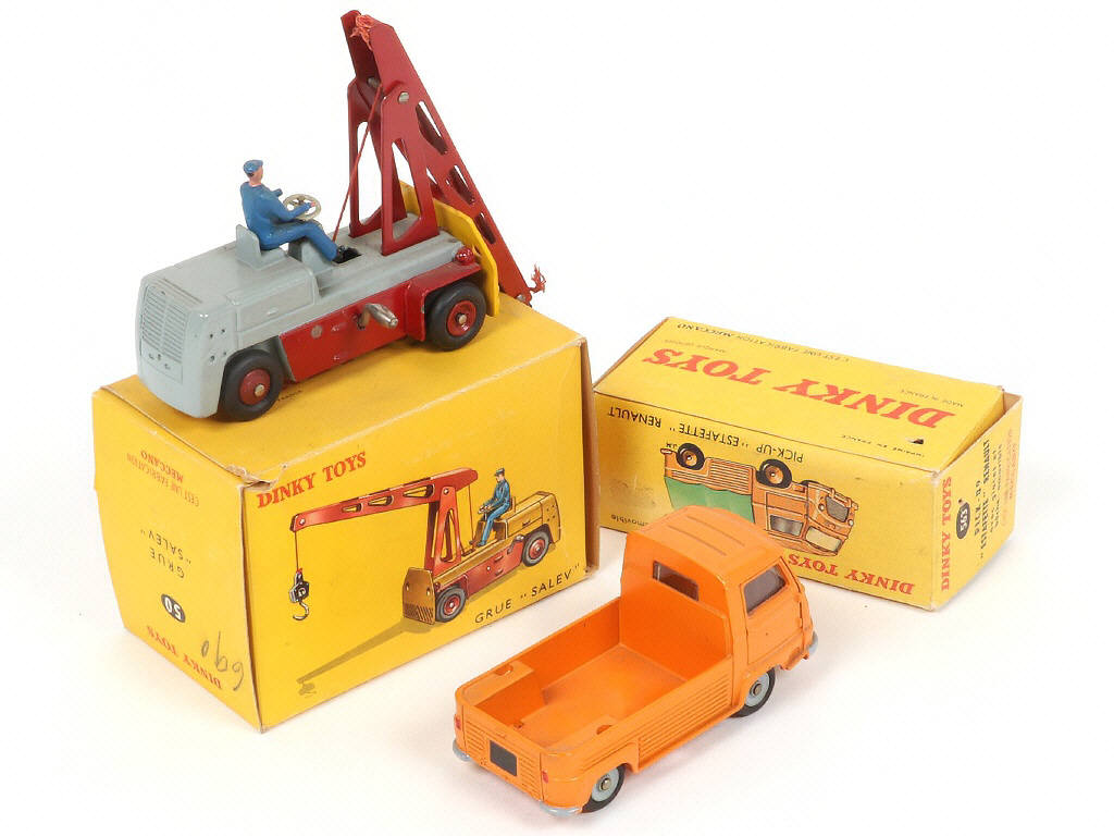 Lot 236 - DINKY TOYS (FRANCE) (2)