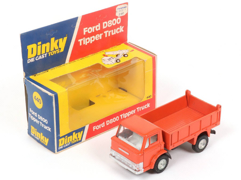 Lot 214 - DINKY TOYS (GB) (1)