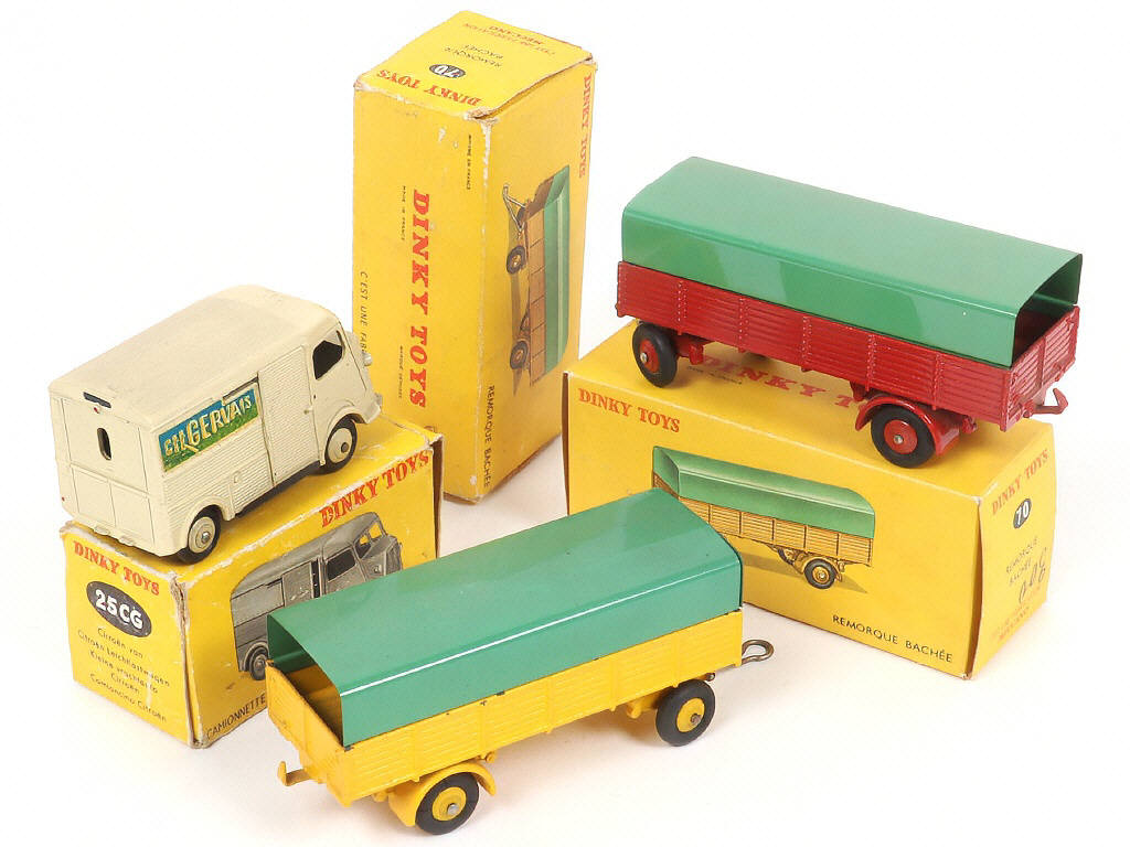 Lot 55 - DINKY TOYS (FRANCE) (3)