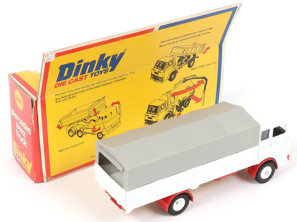 Lot 44 - DINKY TOYS (GB) (1)