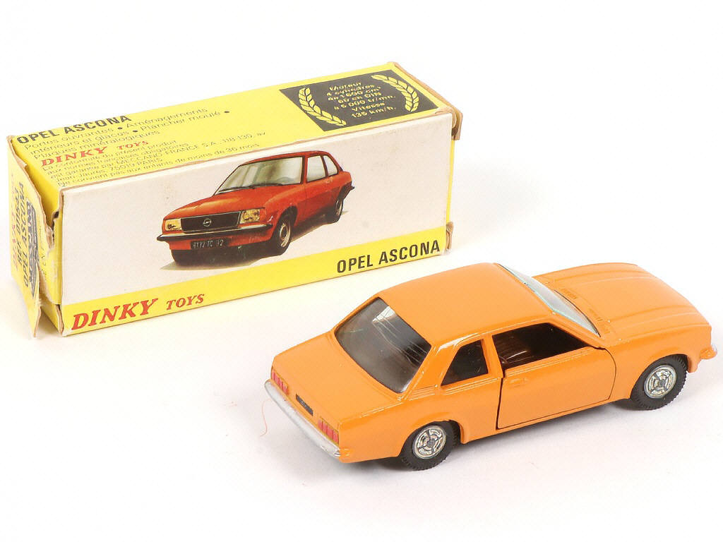 Lot 226 - DINKY TOYS (FRANCE) (1)