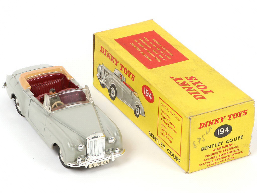 Lot 194 - DINKY TOYS (GB) (1)