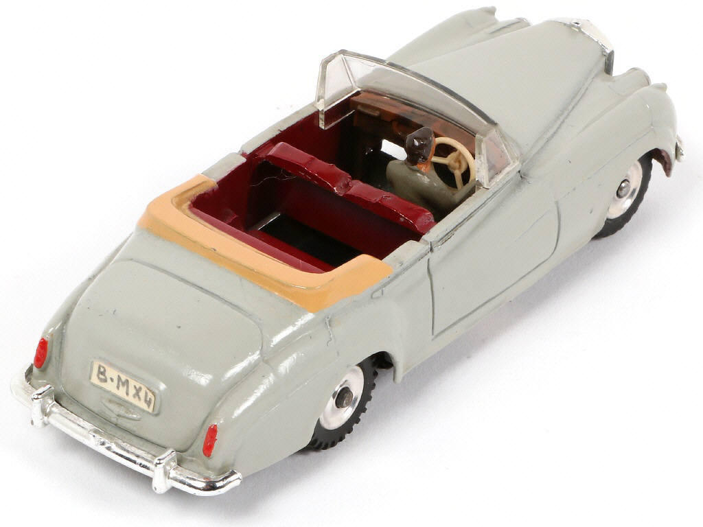 Lot 194 - DINKY TOYS (GB) (1)