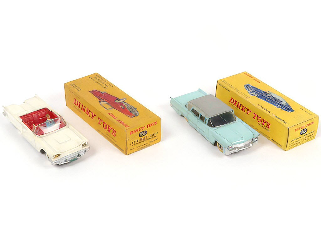 Lot 237 - DINKY TOYS (FRANCE) (2)