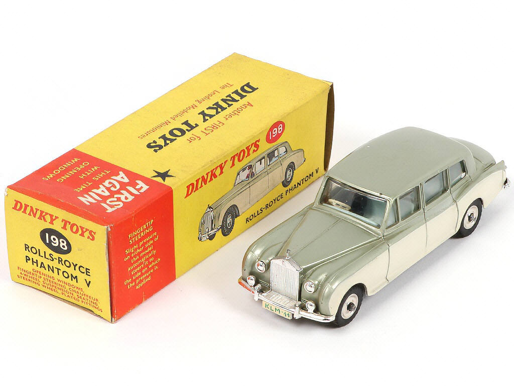 Lot 196 - DINKY TOYS (GB) (1)