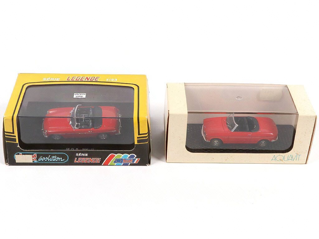 Lot 333 - DIVERS (6)