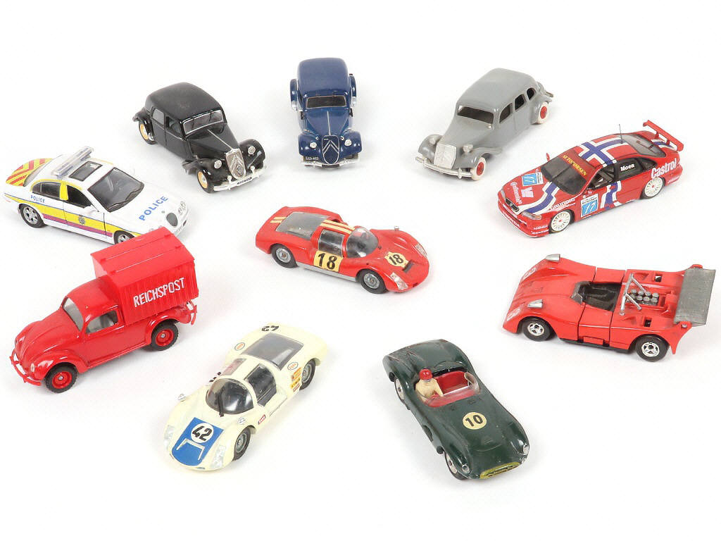 Lot 340 - DIVERS (10)