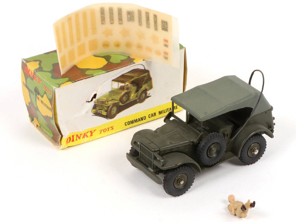 Lot 105 - DINKY TOYS (FRANCE) (1)