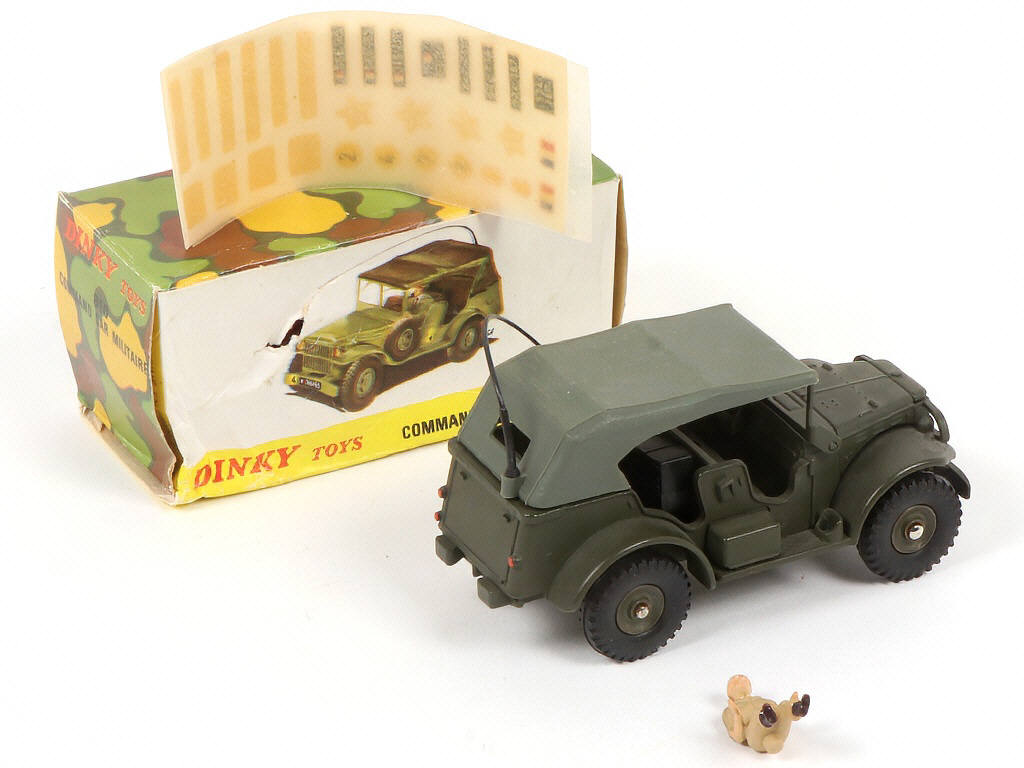 Lot 105 - DINKY TOYS (FRANCE) (1)