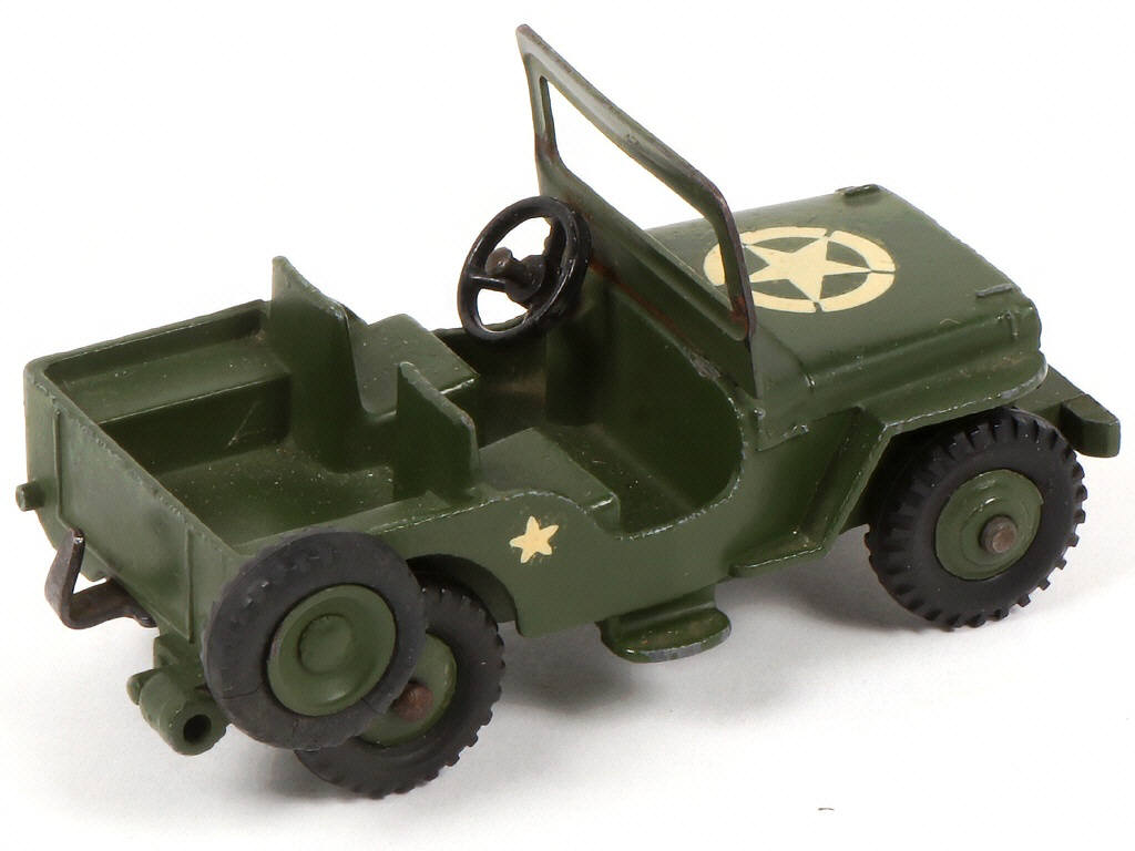 Lot 101 - DINKY TOYS (GB) (1)