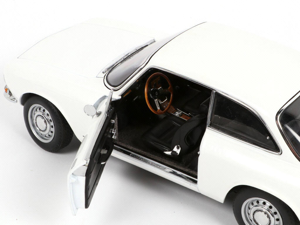 Lot 9 - AUTOART (ALLEMAGNE) (1)