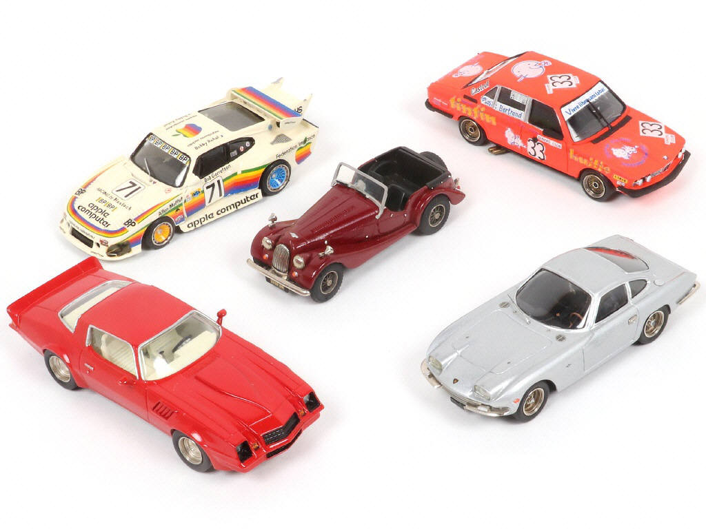 Lot 316 - DIVERS (5)