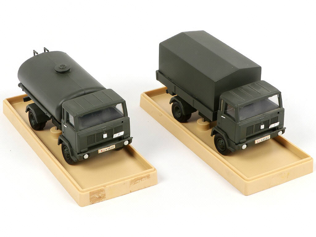 Lot 160 - OLD CARS (ITALIE) (2)