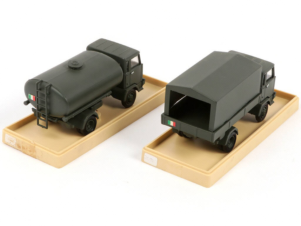 Lot 160 - OLD CARS (ITALIE) (2)