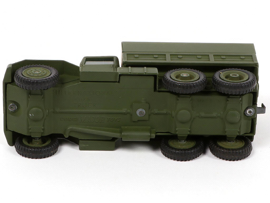 Lot 75 - CORGI TOYS (GB) (1)