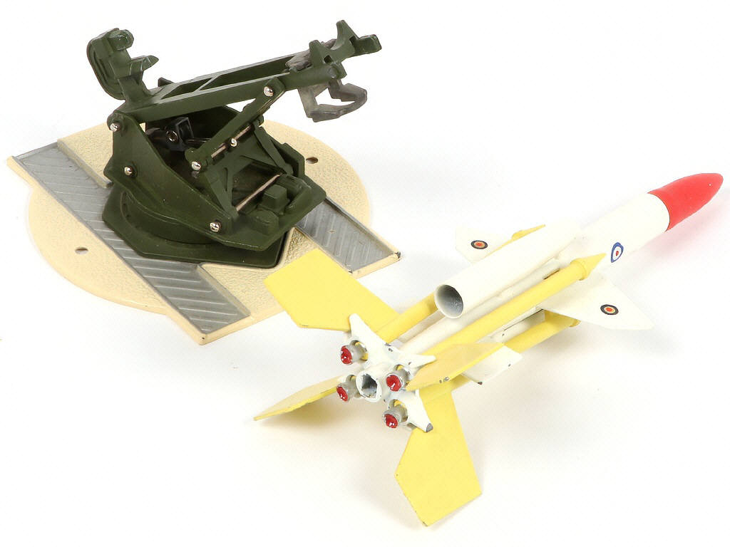 Lot 227 - CORGI TOYS (GB) (1)