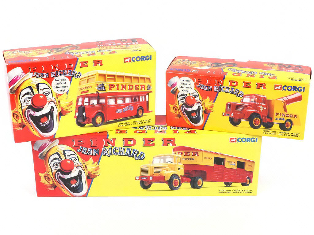 Lot 231 - CORGI TOYS (GB) (3)