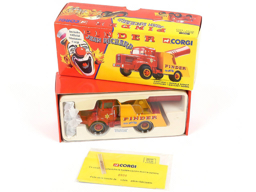Lot 231 - CORGI TOYS (GB) (3)