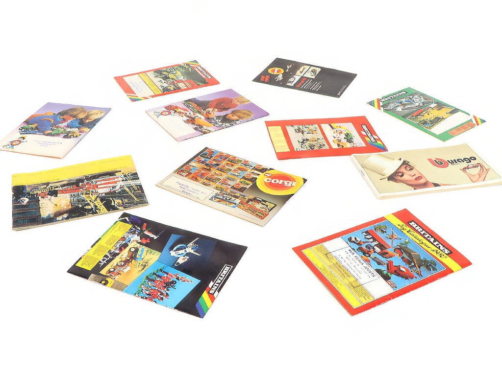 Lot 51 - DIVERS (11)