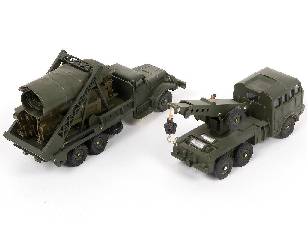 Lot 81 - DINKY TOYS (FRANCE) (2)