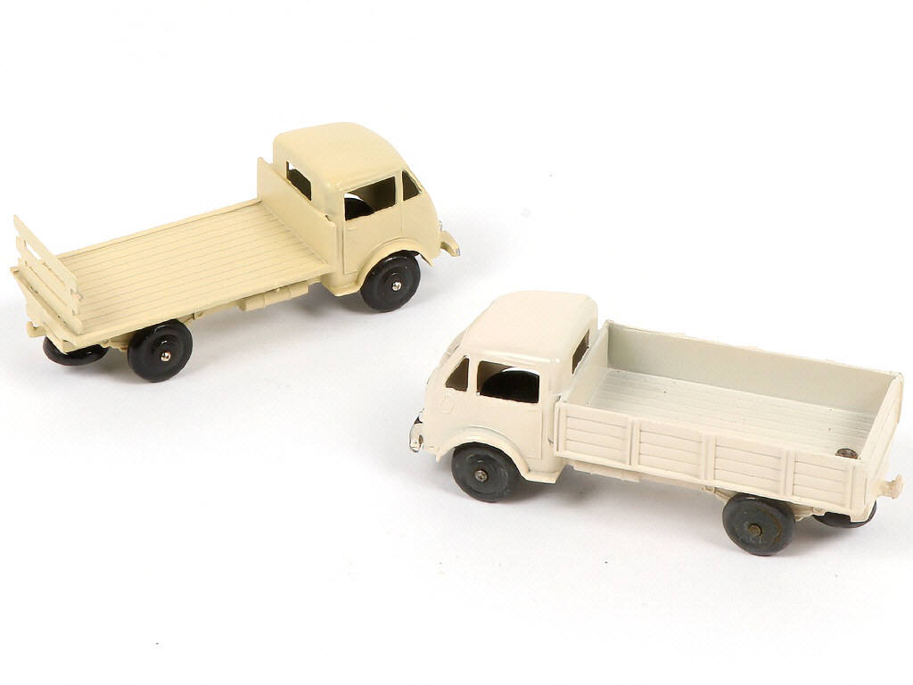 Lot 261 - DINKY TOYS (FRANCE) (2)