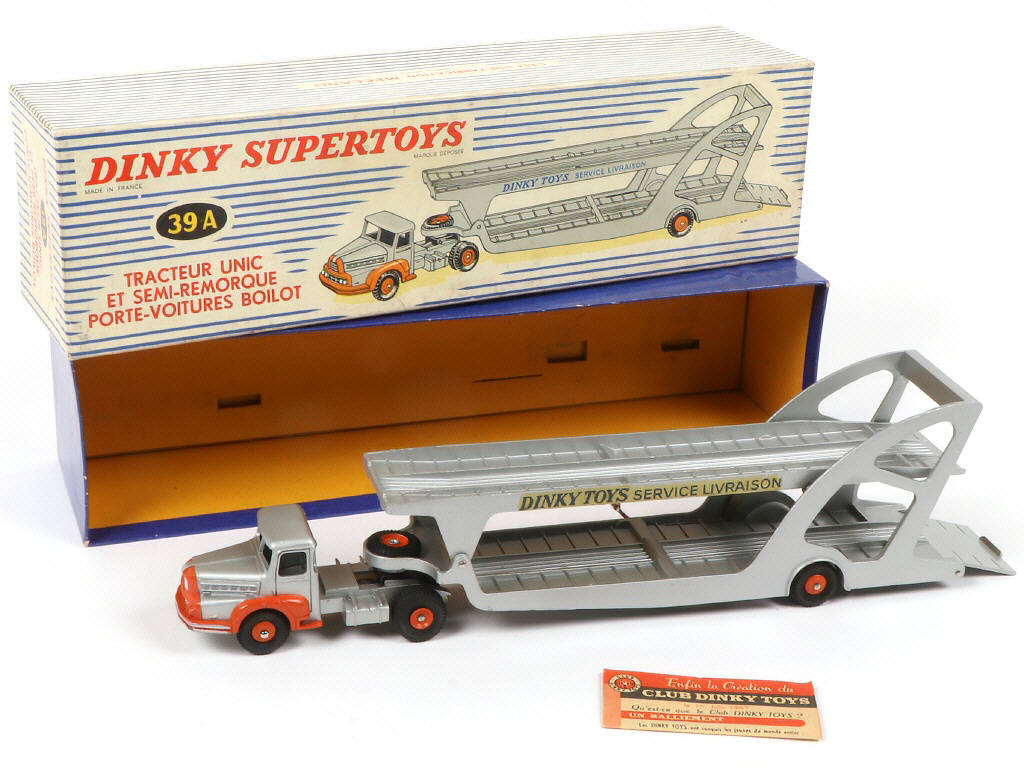 Lot 126 - DINKY TOYS (FRANCE) (1)