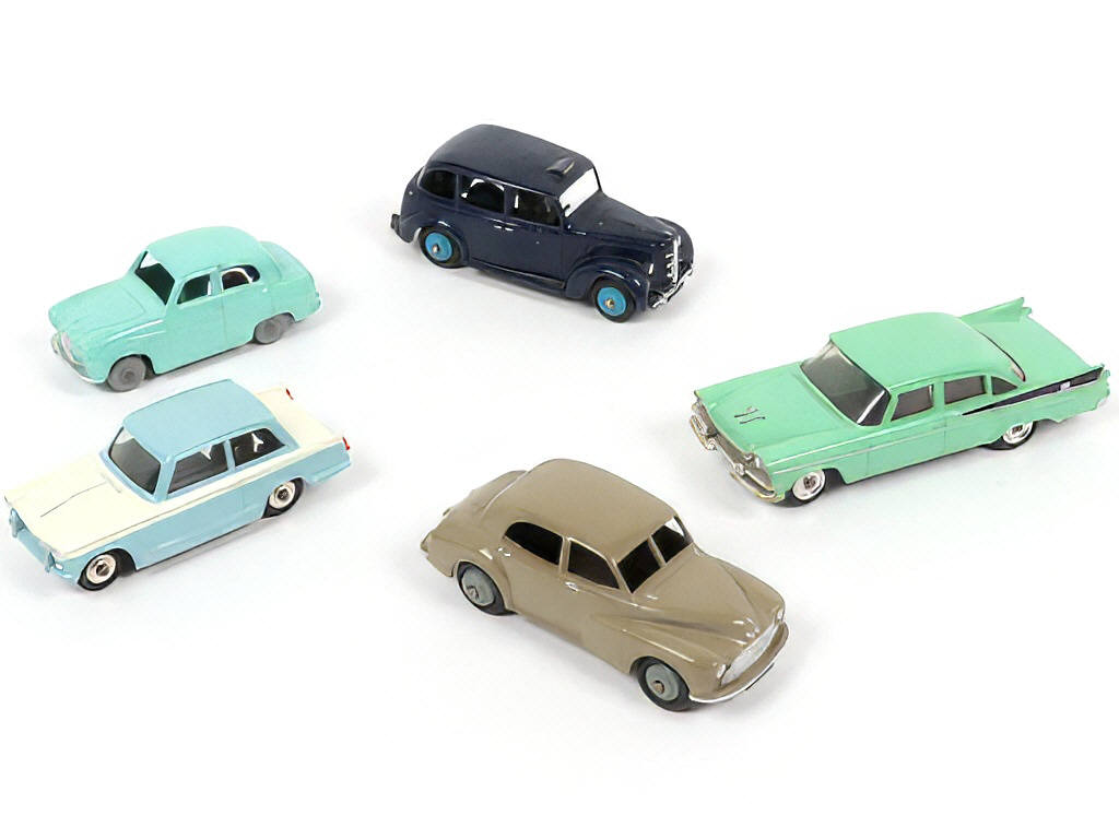 Lot 247 - DINKY TOYS (GB) (5)