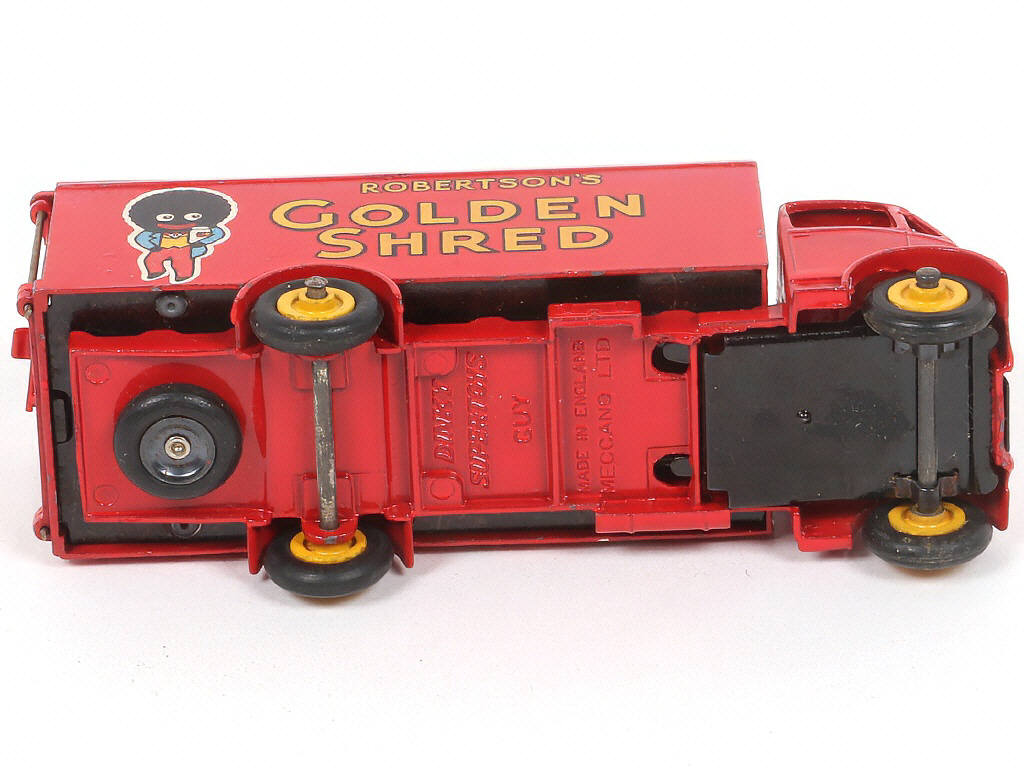 Lot 111 - DINKY TOYS (GB) (1)
