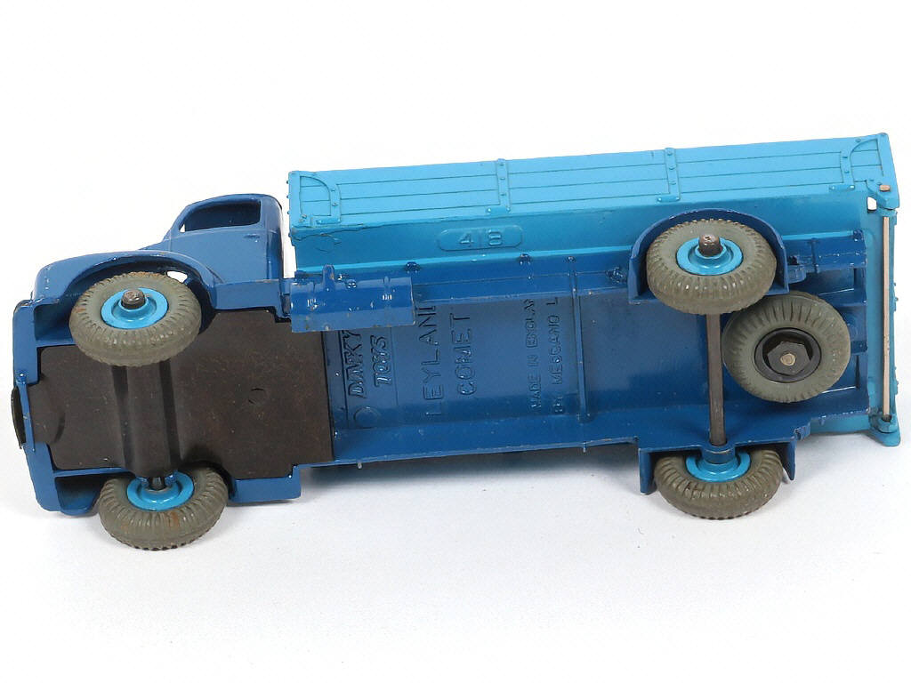 Lot 101 - DINKY TOYS (GB) (1)