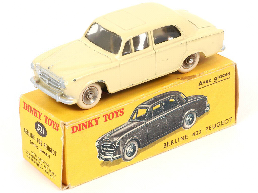 Lot 139 - DINKY TOYS (FRANCE) (1)