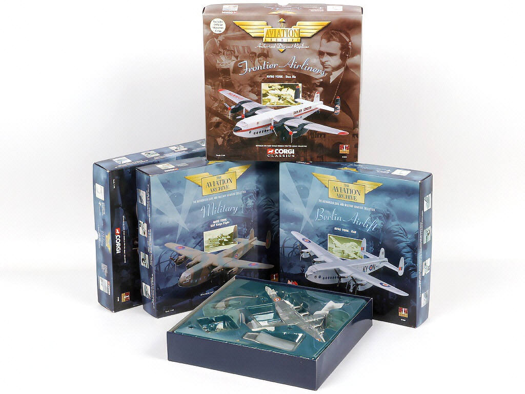 Lot 87 - CORGI TOYS (GB) (4)