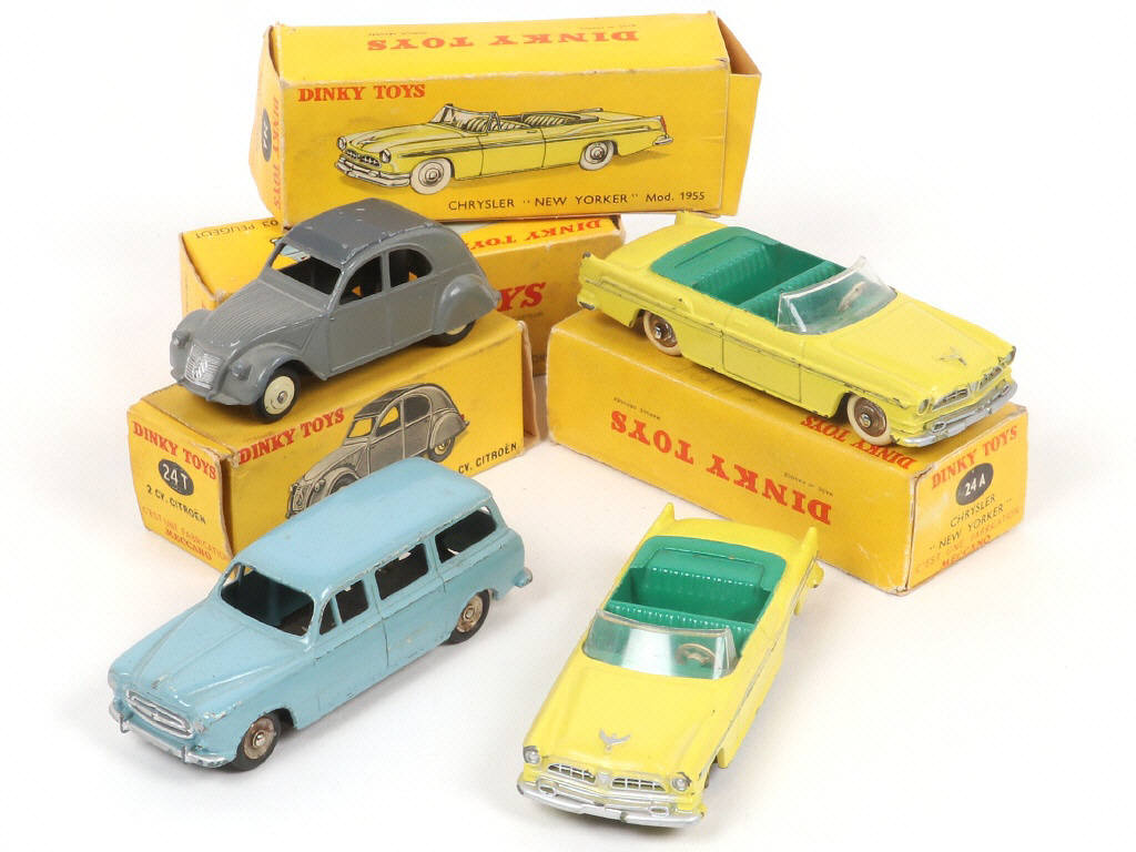 Lot 147 - DINKY TOYS (FRANCE) (4)