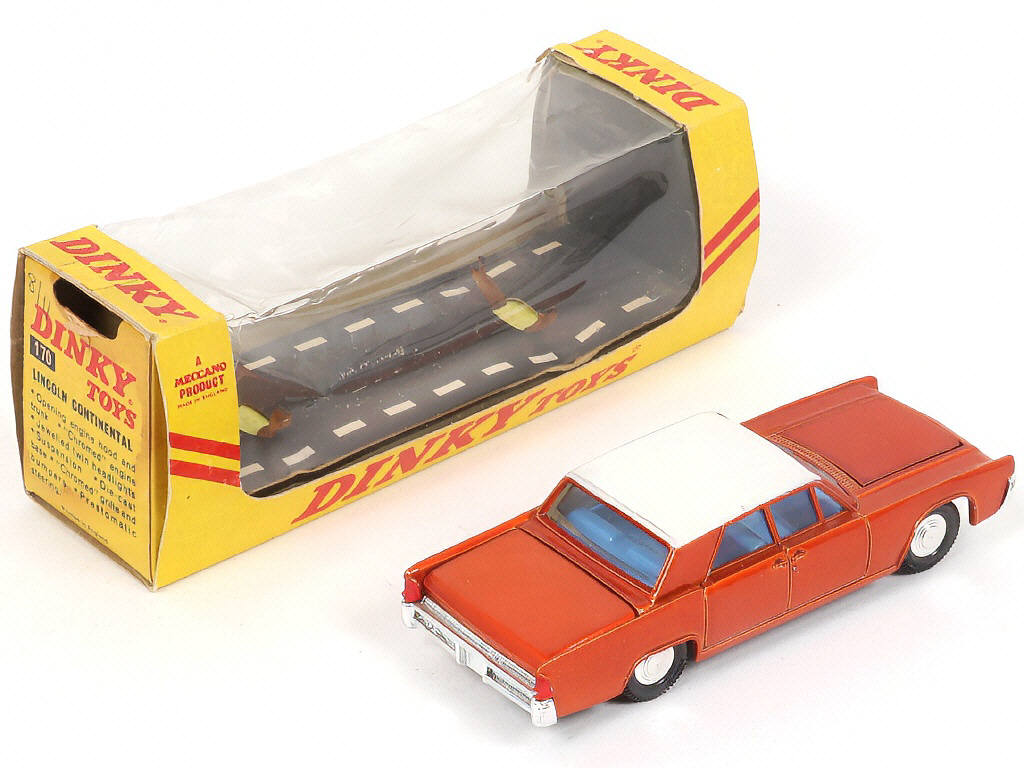 Lot 117 - DINKY TOYS (GB) (1)