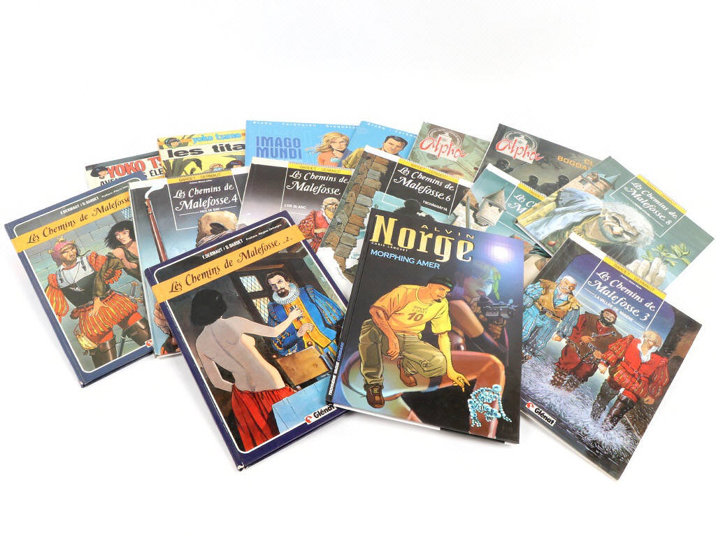 Lot 279 - DIVERS (15)