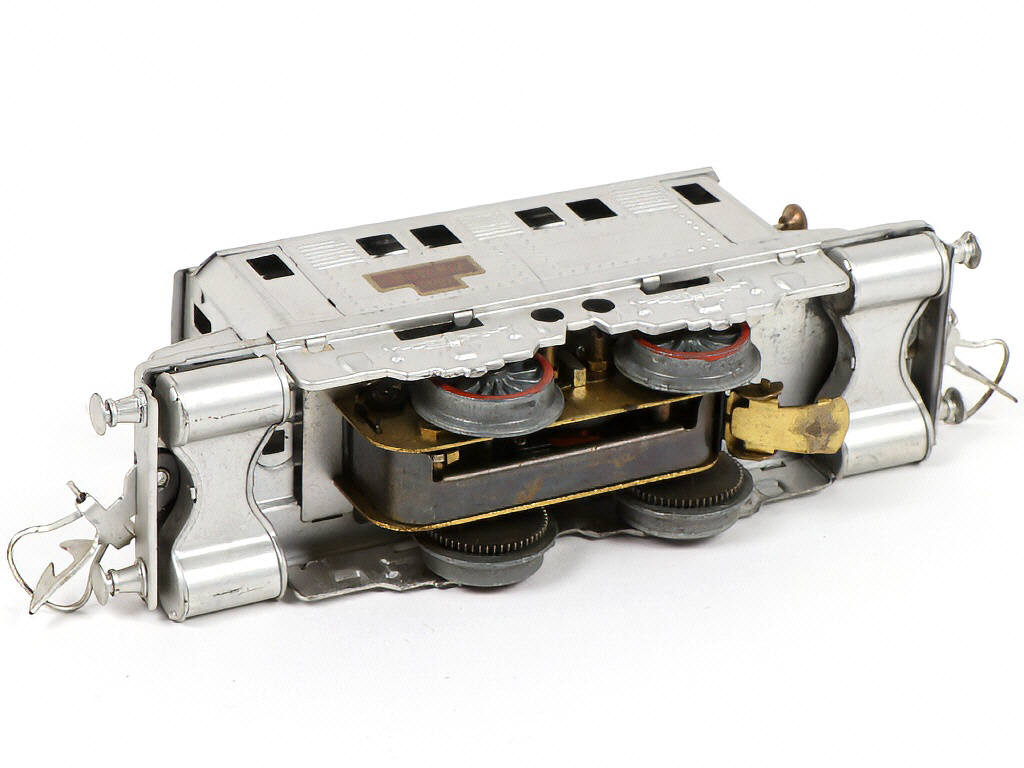 Lot 27 - HORNBY 'O' (FRANCE) (1)