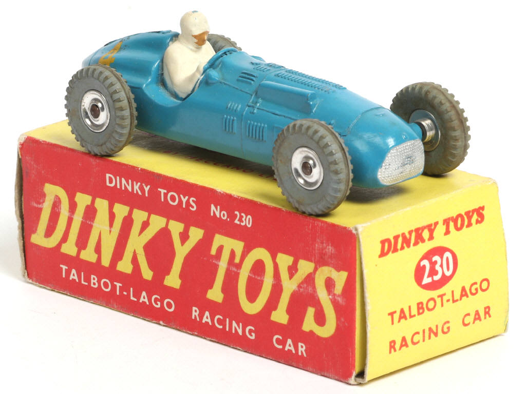 Lot 418 - DINKY TOYS (GB) (1)