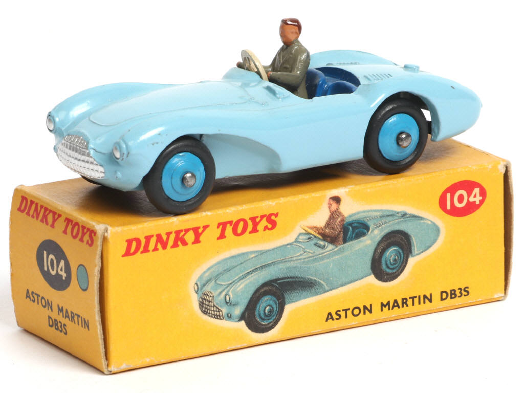 Lot 437 - DINKY TOYS (GB) (1)