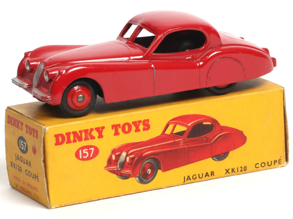 Lot 447 - DINKY TOYS (GB) (1)