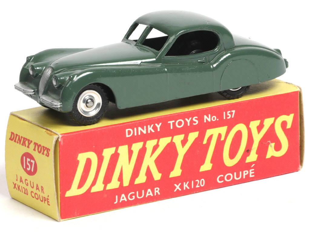 Lot 449 - DINKY TOYS (GB) (1)