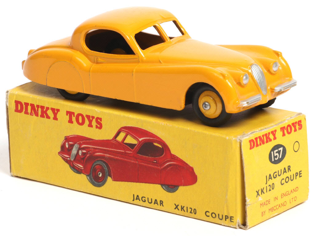 Lot 448 - DINKY TOYS (GB) (1)