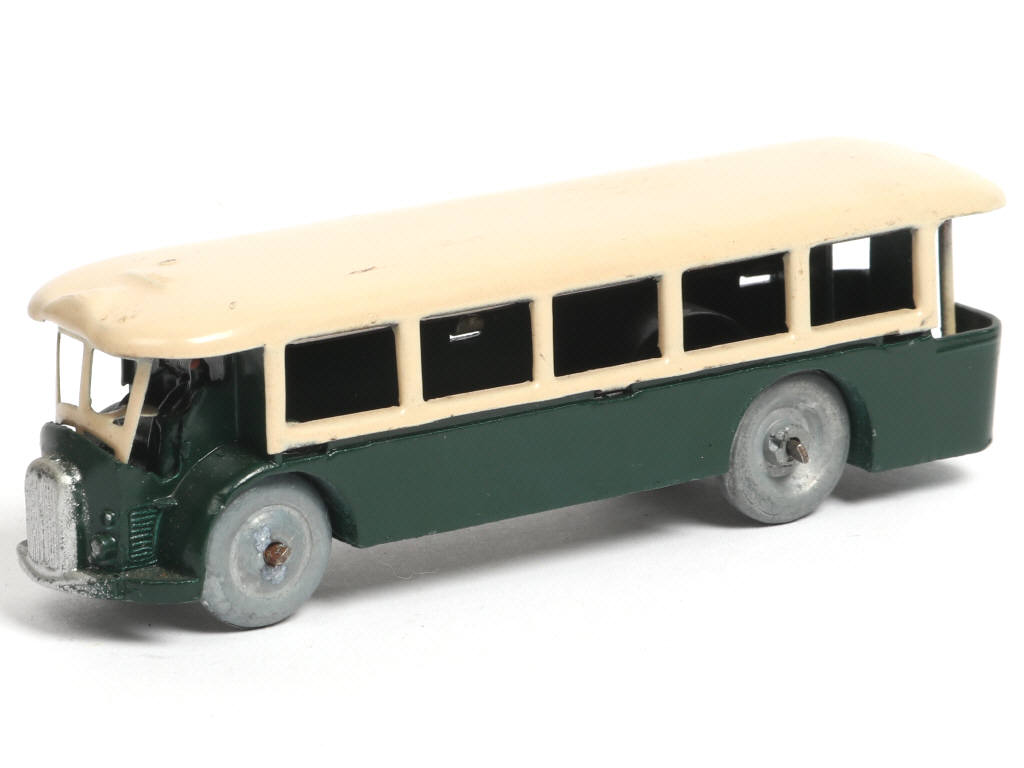 Lot 308 - DINKY TOYS (FRANCE) (1)