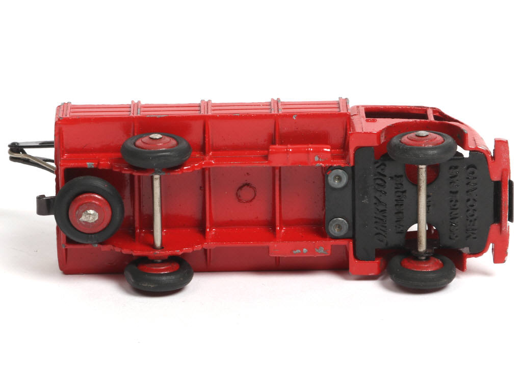 Lot 314 - DINKY TOYS (FRANCE) (1)