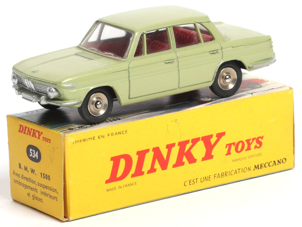 Lot 272 - DINKY TOYS (FRANCE) (1)