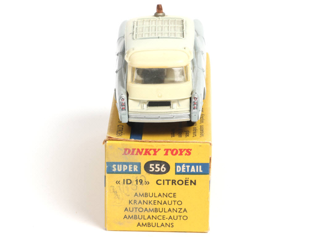 Lot 250 - DINKY TOYS (FRANCE) (1)