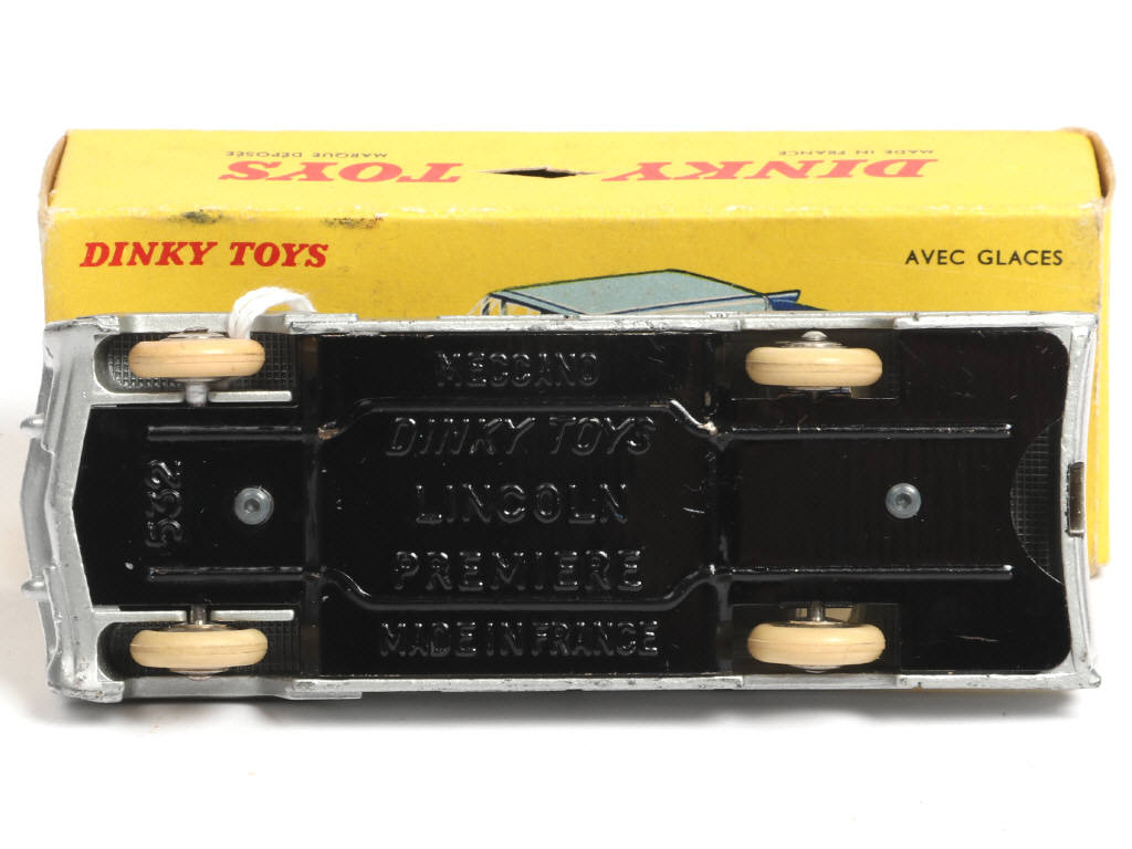 Lot 292 - DINKY TOYS (FRANCE) (1)