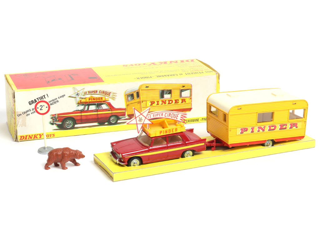 Lot 354 - DINKY TOYS (FRANCE) (1)