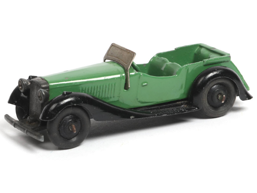 Lot 397 - DINKY TOYS (GB) (1)