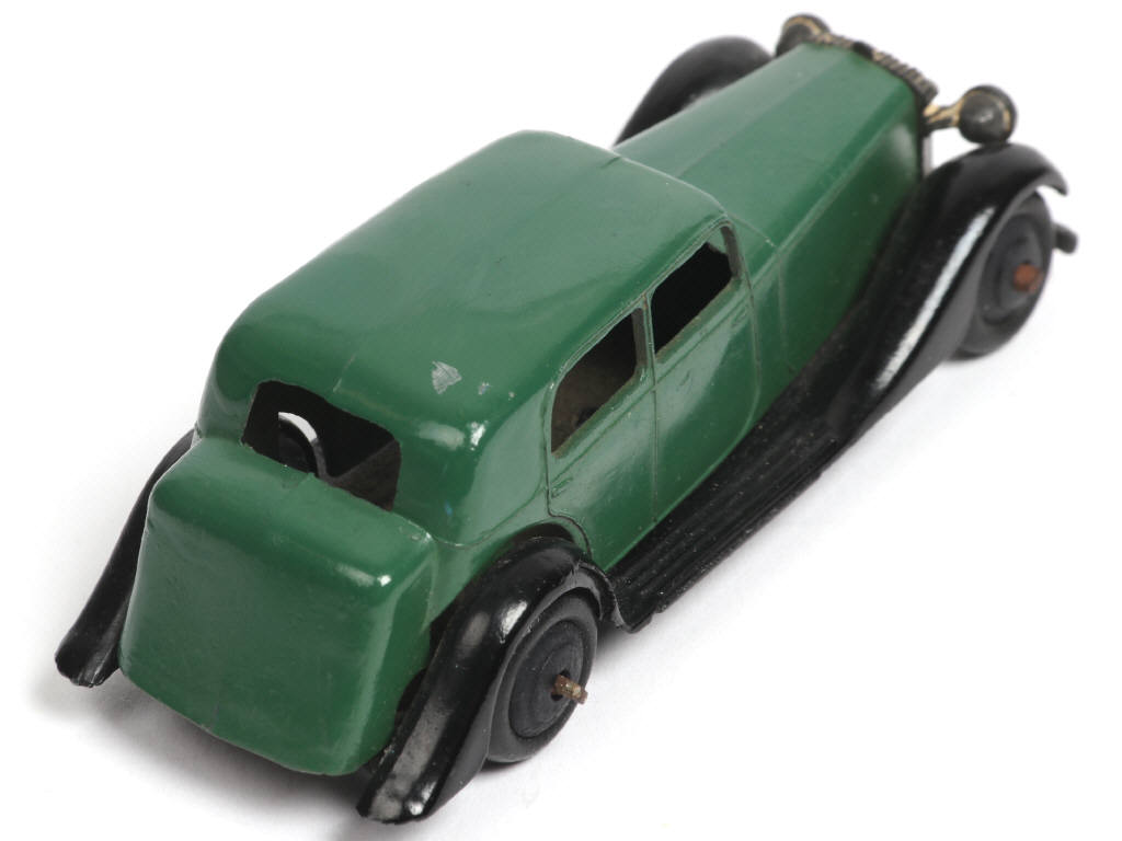 Lot 393 - DINKY TOYS (GB) (1)