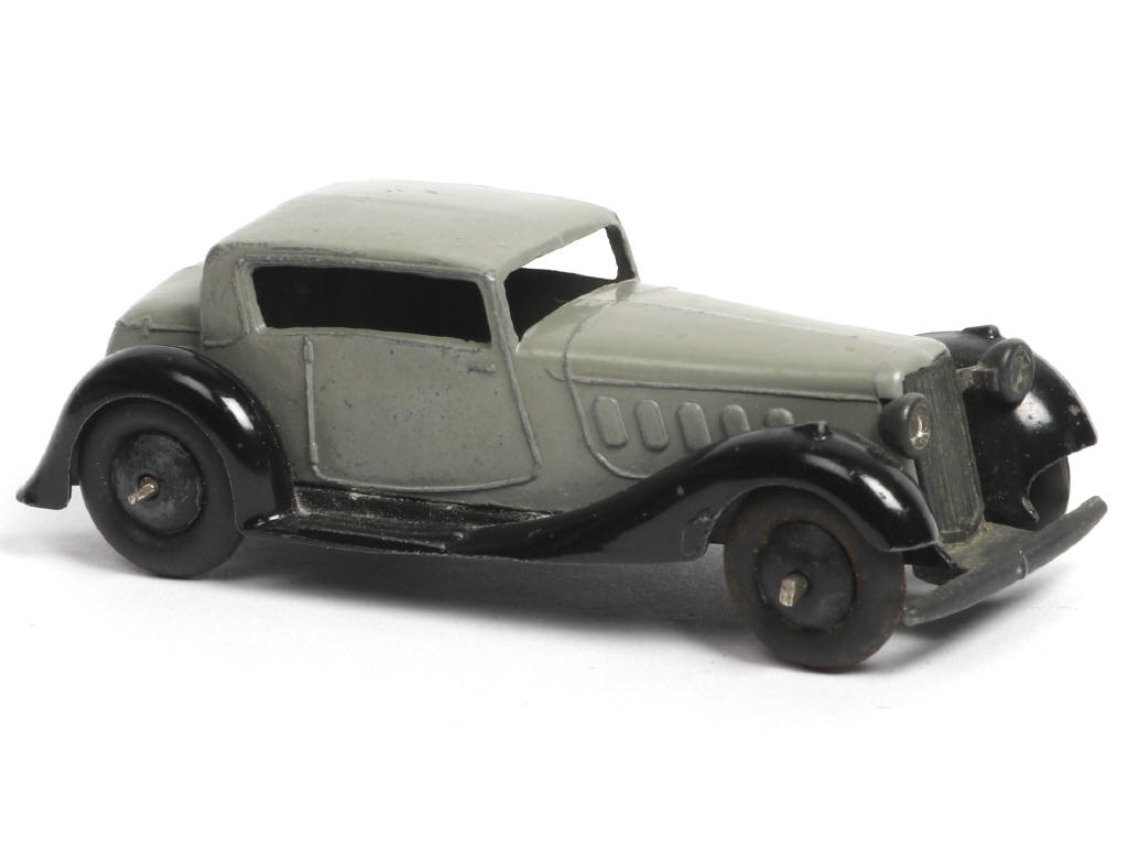 Lot 395 - DINKY TOYS (GB) (1)