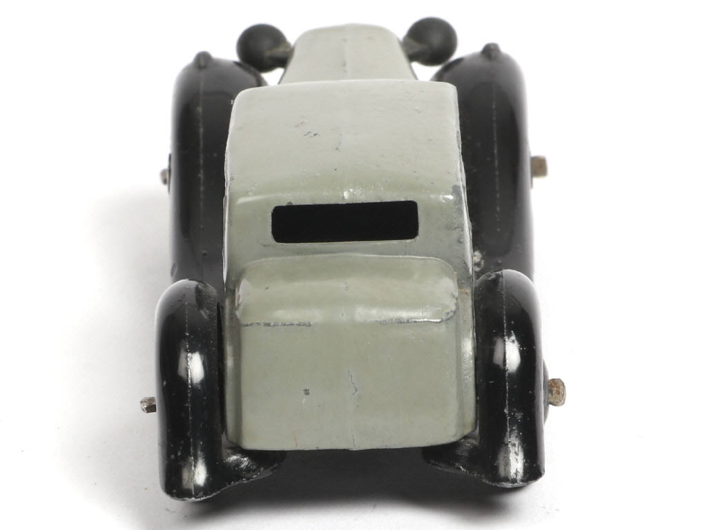 Lot 395 - DINKY TOYS (GB) (1)